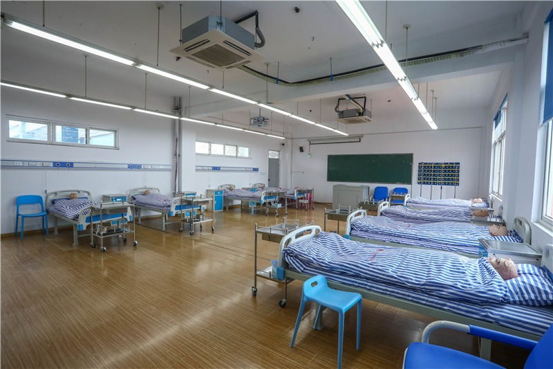 大健康系實(shí)訓(xùn)室