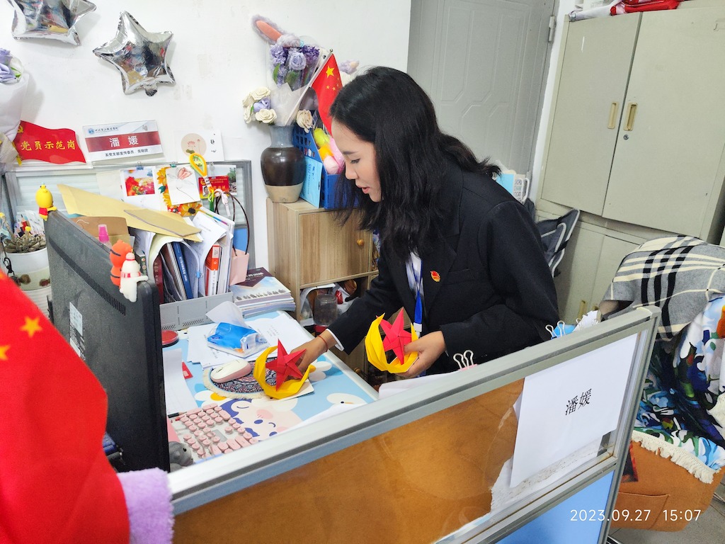 智能工程學(xué)院就業(yè)明星 | 海來伍呷么：逐光而行，以夢(mèng)想之名綻放光彩